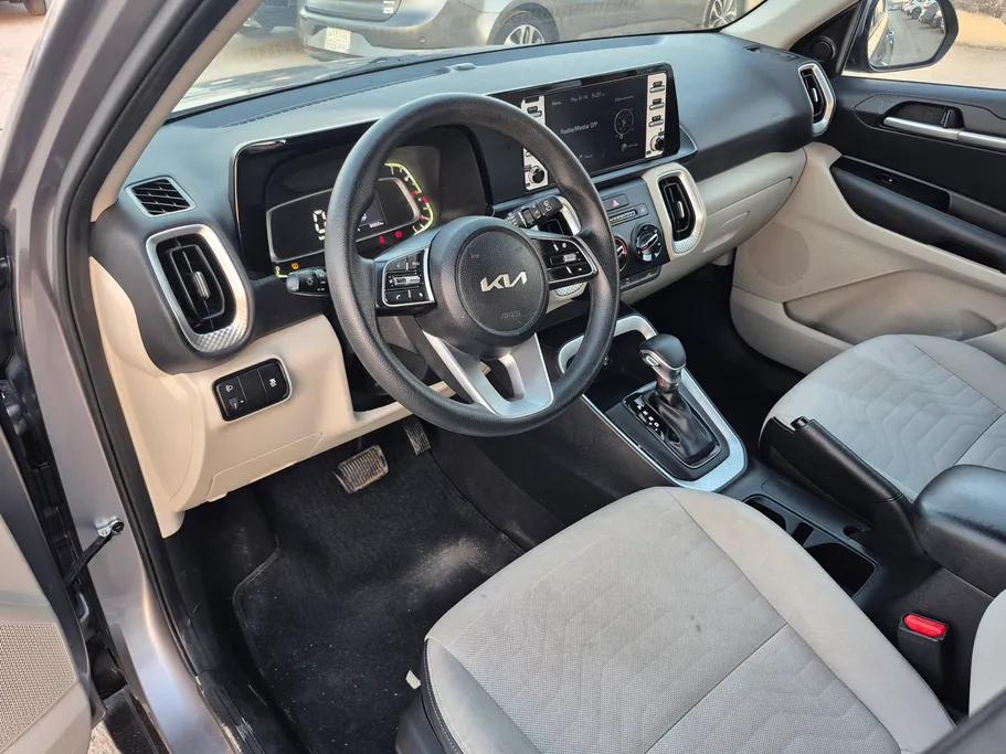 2023 Kia SONET LX 