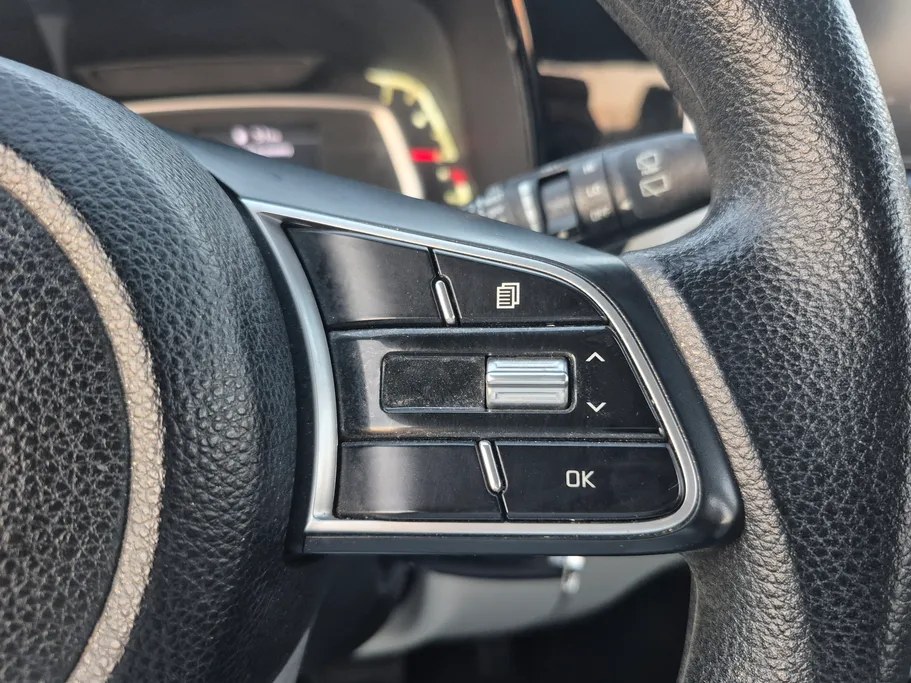 2023 Kia SONET LX 