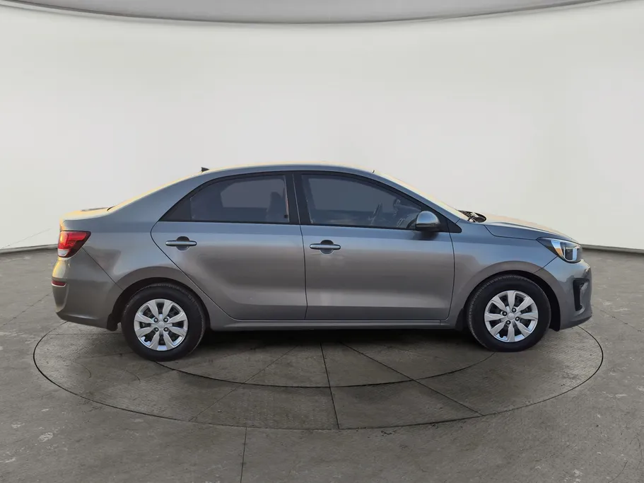 2022 Kia Pegas LX 