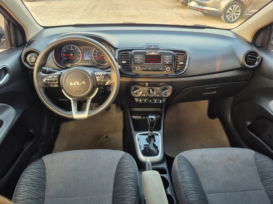 2022 Kia Pegas LX 