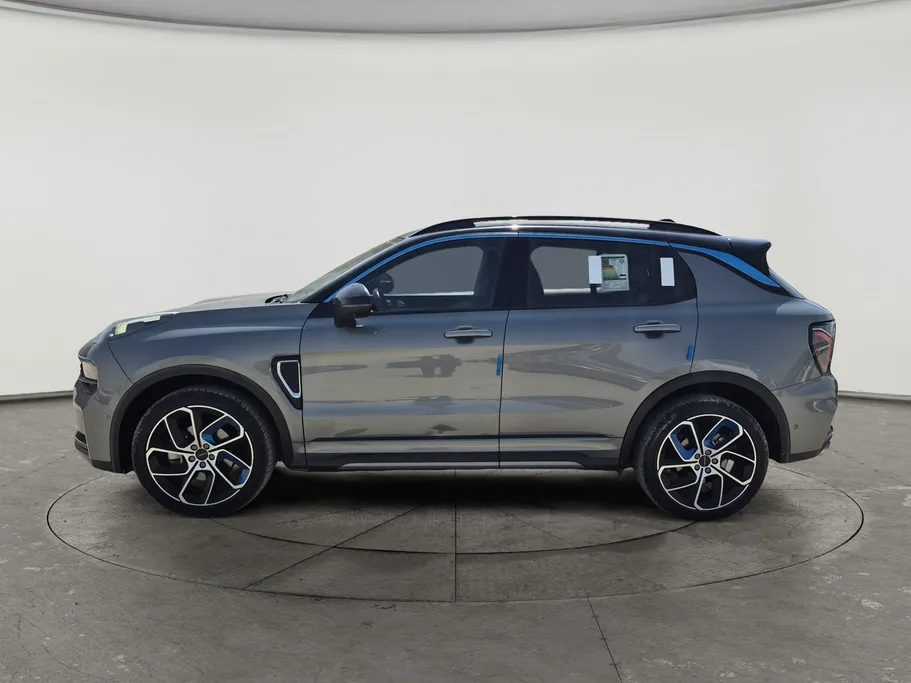 2023 Lynk and Co 01 Louder Pro 