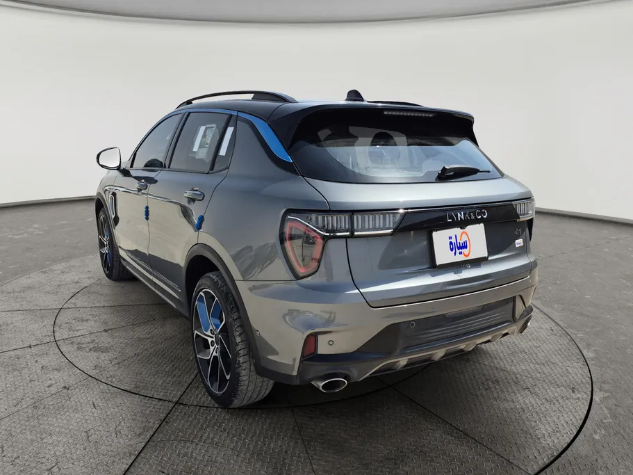 2023 Lynk and Co 01 Louder Pro 