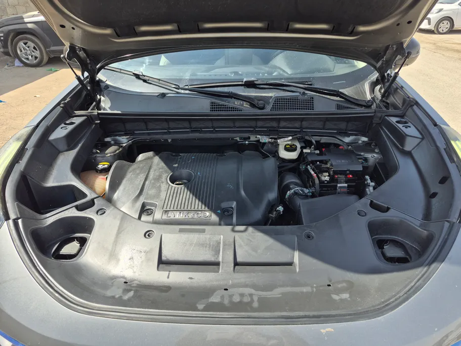 2023 Lynk and Co 01 Louder Pro 