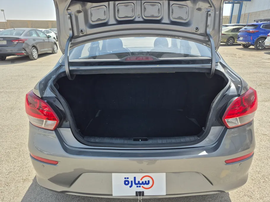 2022 Kia Pegas LX 