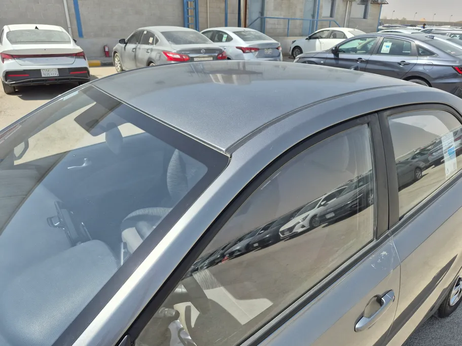 2022 Kia Pegas LX 