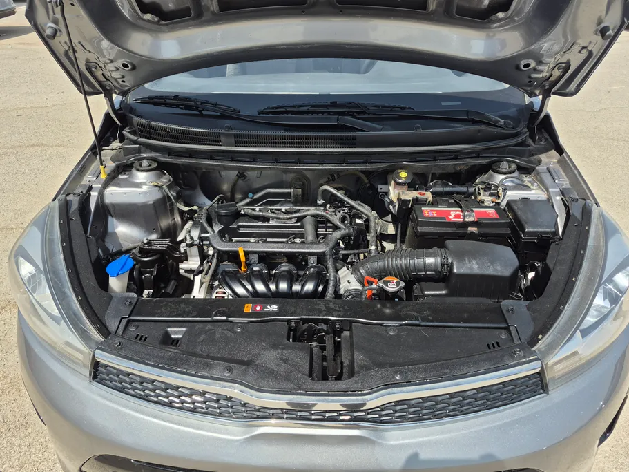 2022 Kia Pegas LX 