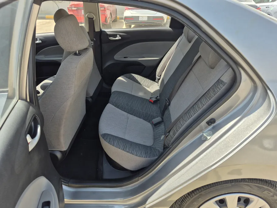 2022 Kia Pegas LX 