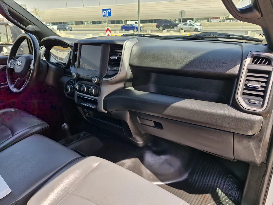 دودج رام BIGHORN 2500 2024 