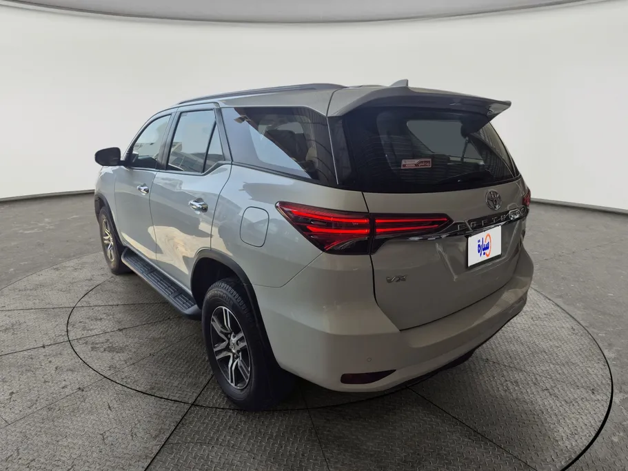 2023 Toyota Fortuner VX 