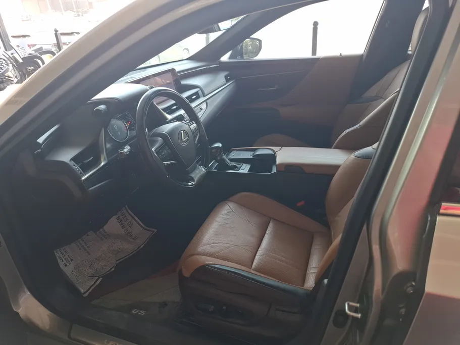 لكزس ES 350 2021 