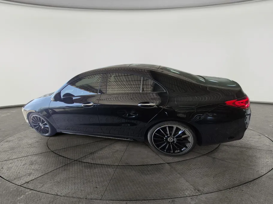 2023 Mercedes CLA 200 