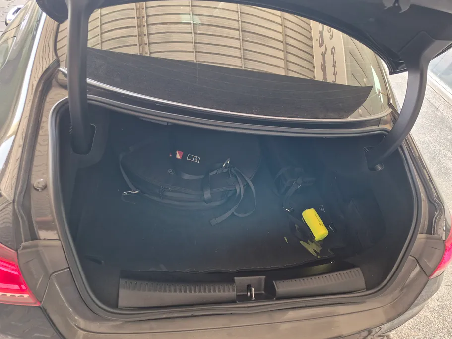 2023 Mercedes CLA 200 