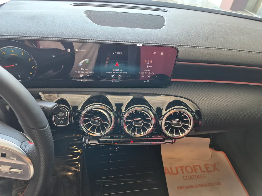 2023 Mercedes CLA 200 