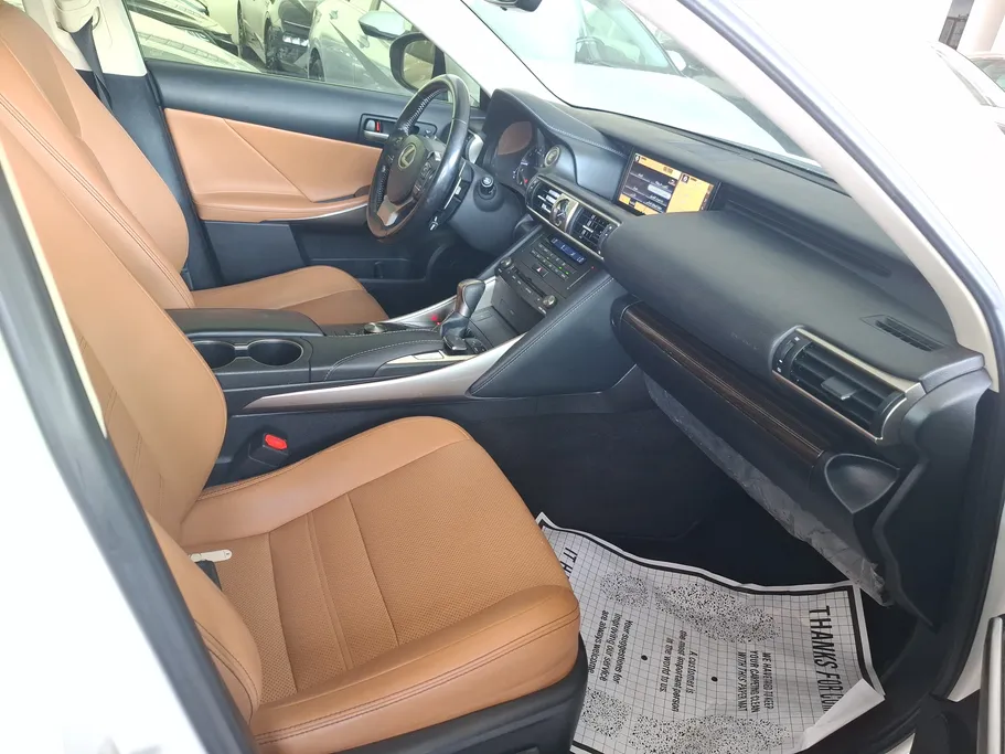 2020 Lexus IS 350 BB 