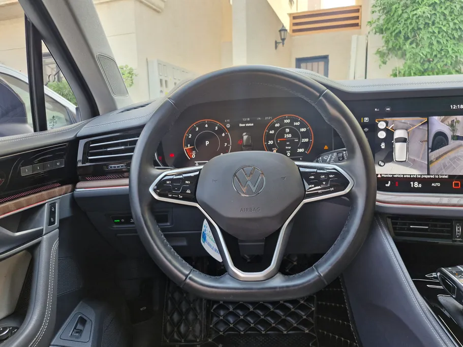 2024 Volkswagen Touareg  