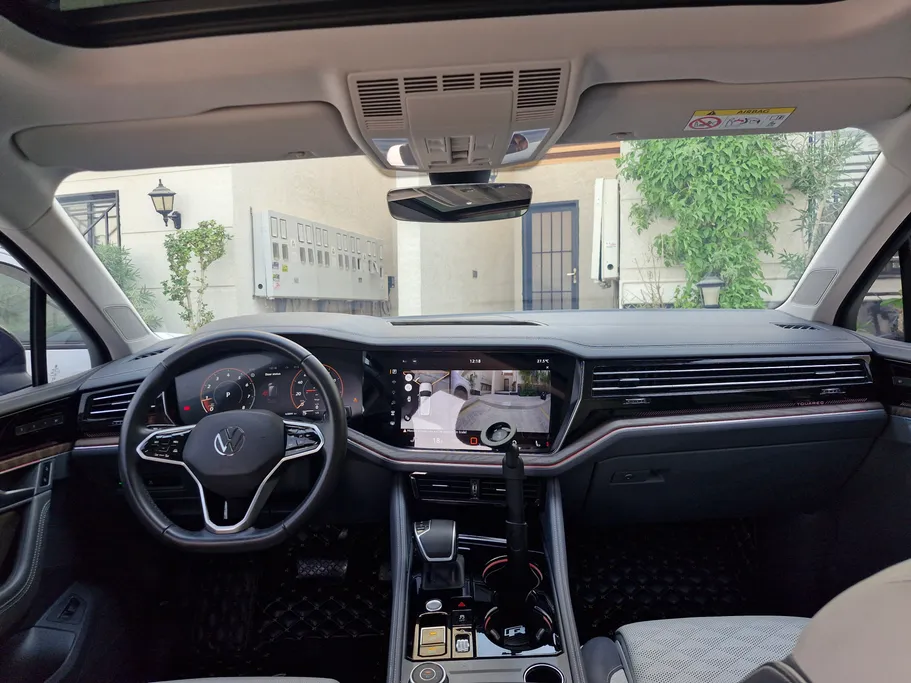2024 Volkswagen Touareg  