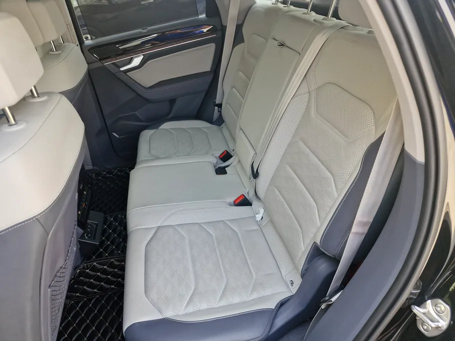 2024 Volkswagen Touareg  