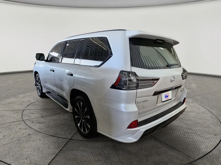 لكزس LX 570 Black Ed. 2021 