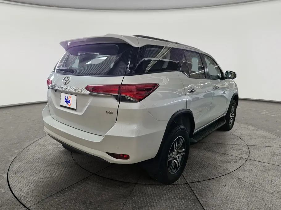 2024 Toyota Fortuner VX 