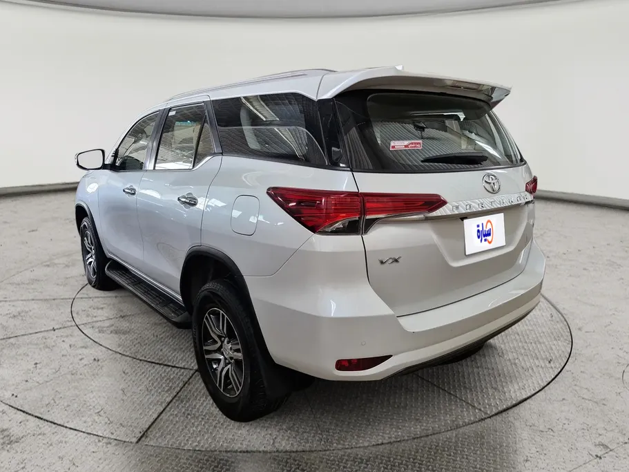 2024 Toyota Fortuner VX 