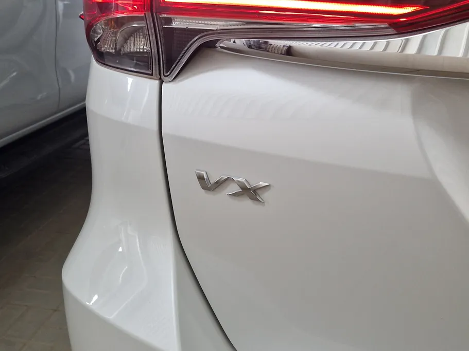2024 Toyota Fortuner VX 