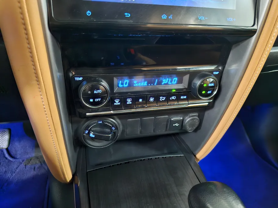 تويوتا فورتشنر VX1 2024 