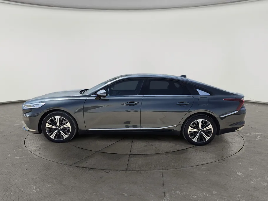 2023 Kia K8 EX 