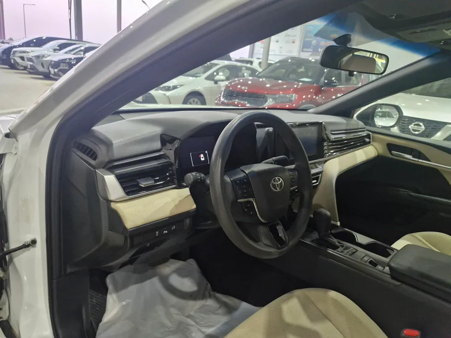 2025 Toyota Camry  E 