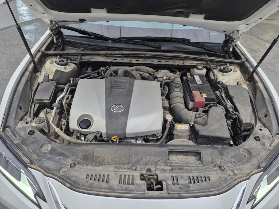 لكزس ES 350 2025 
