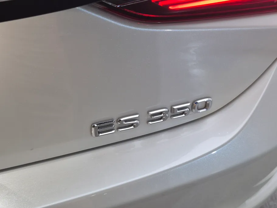 لكزس ES 350 2025 