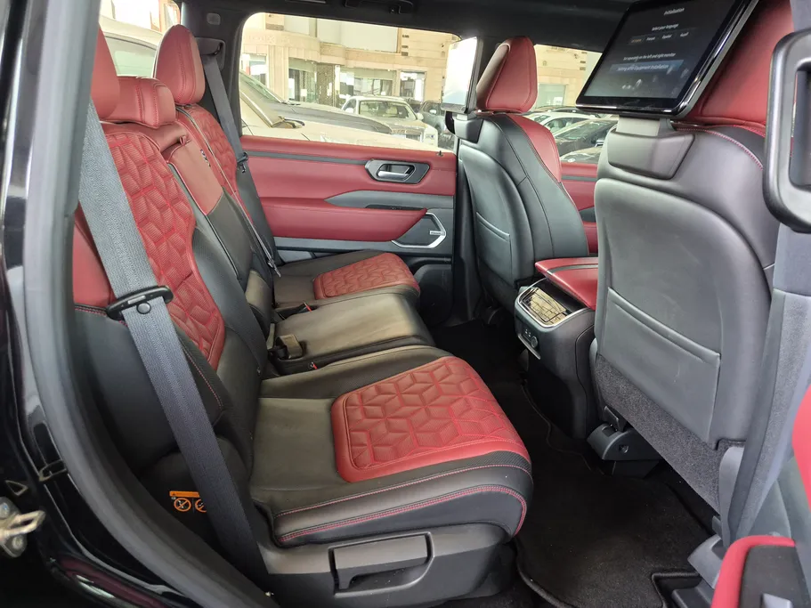 2025 Nissan Patrol Platinum 