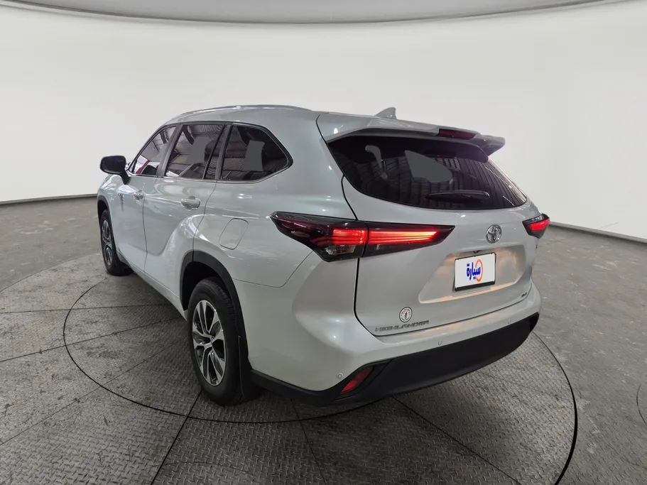2026 Toyota Highlander GLE 