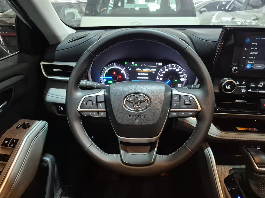 2026 Toyota Highlander GLE 