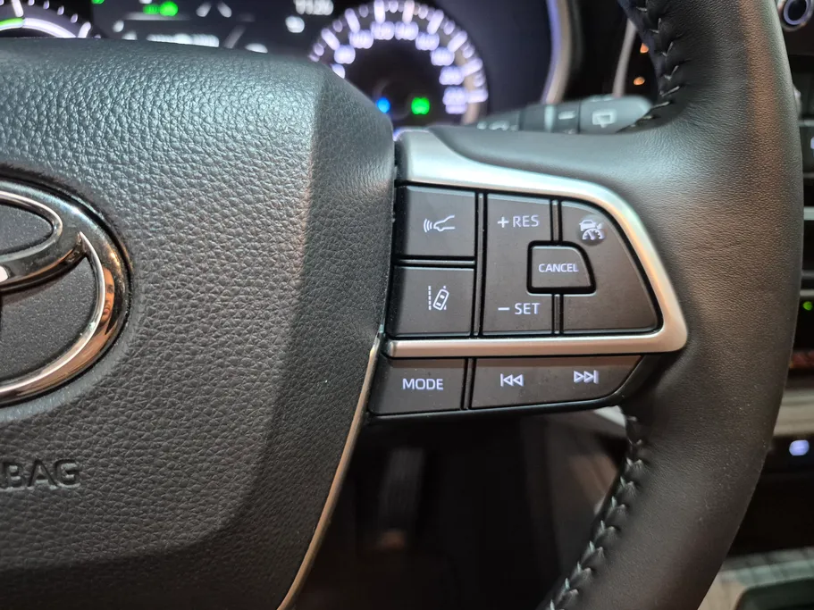2026 Toyota Highlander GLE 