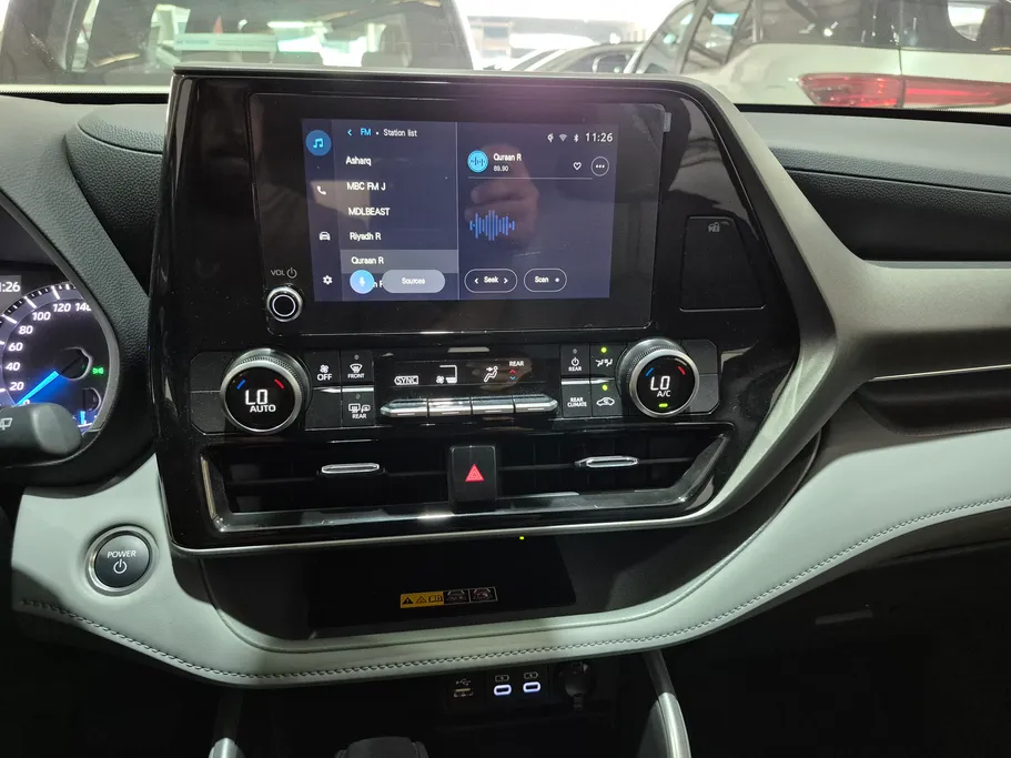 2026 Toyota Highlander GLE 