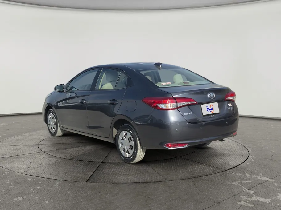 2022 Toyota Yaris  Y 