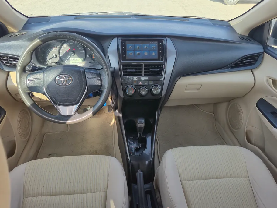 2022 Toyota Yaris  Y 