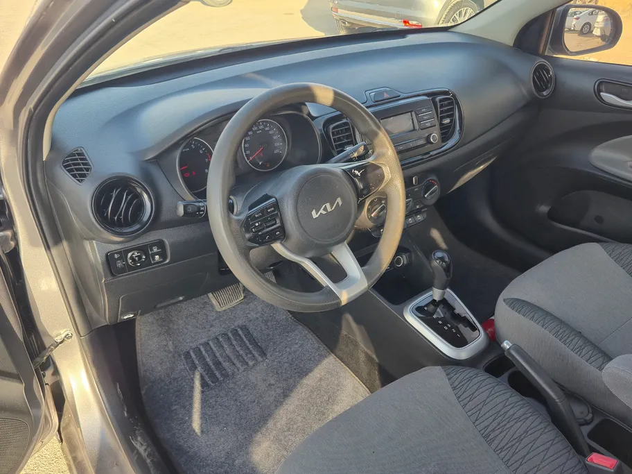 2022 Kia Pegas LX 