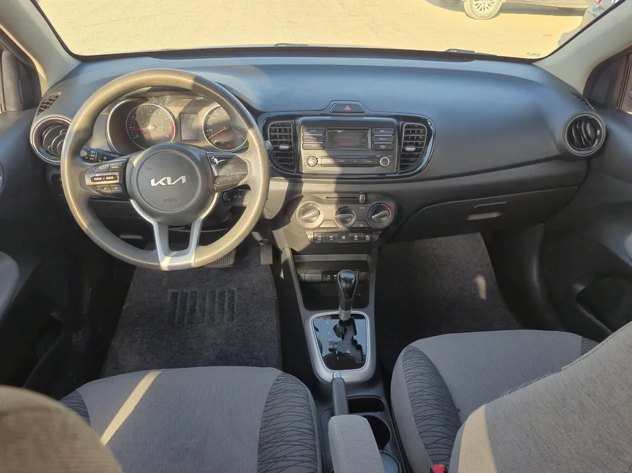 2022 Kia Pegas LX 
