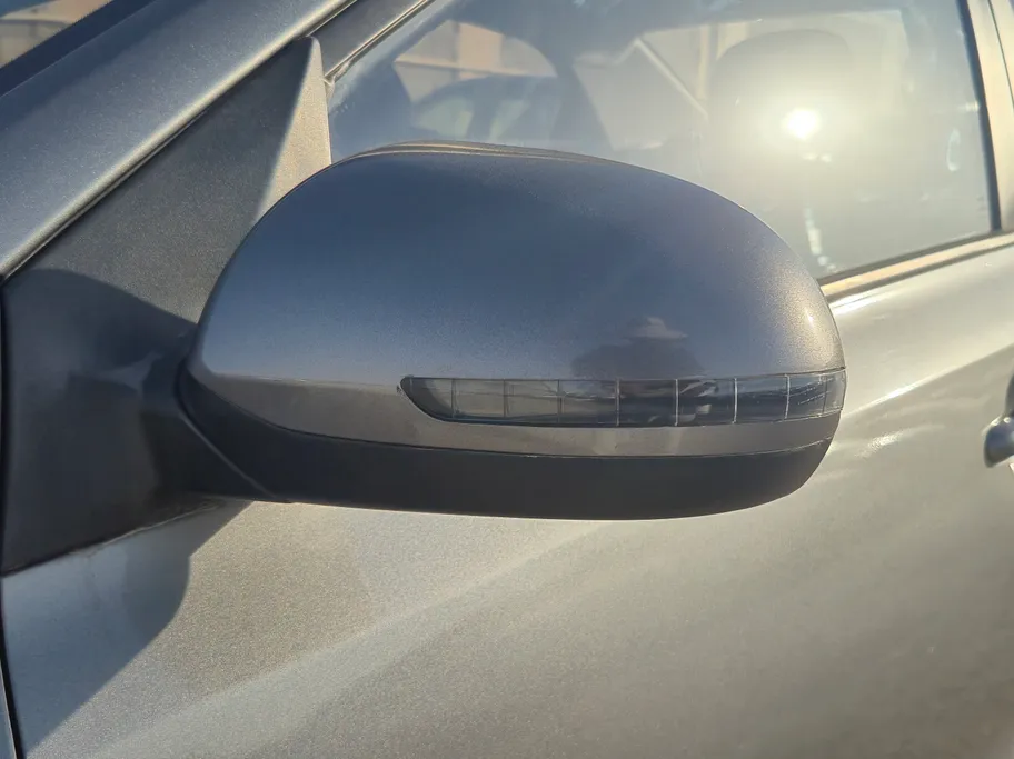 2022 Kia Pegas LX 