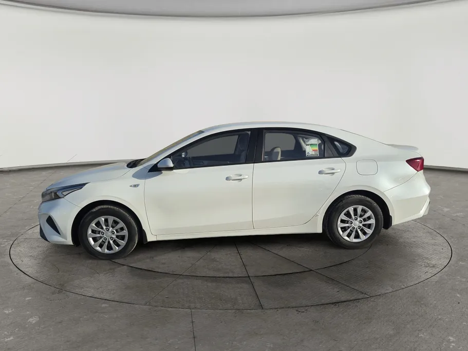 2023 كيا Cerato LX 