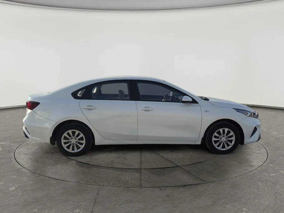 2023 كيا Cerato LX 