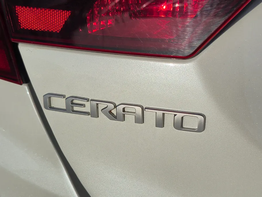2023 كيا Cerato LX 