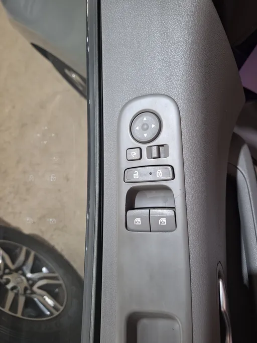 2023 Hyundai Staria Smart 9 ST 