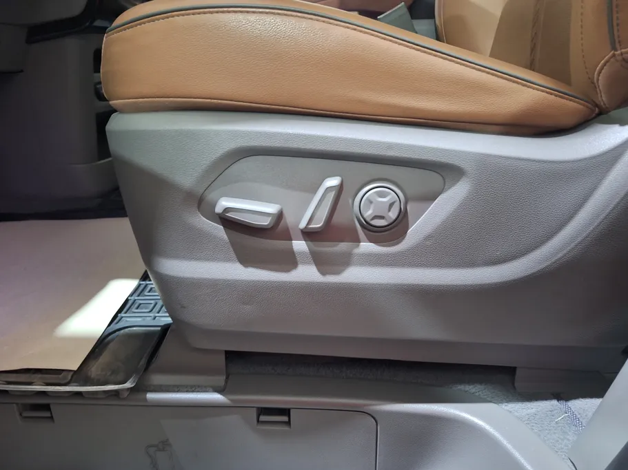 2023 Hyundai Staria Smart 9 ST 