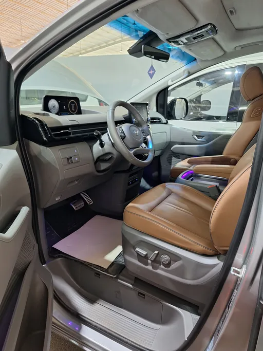 2023 Hyundai Staria Smart 9 ST 