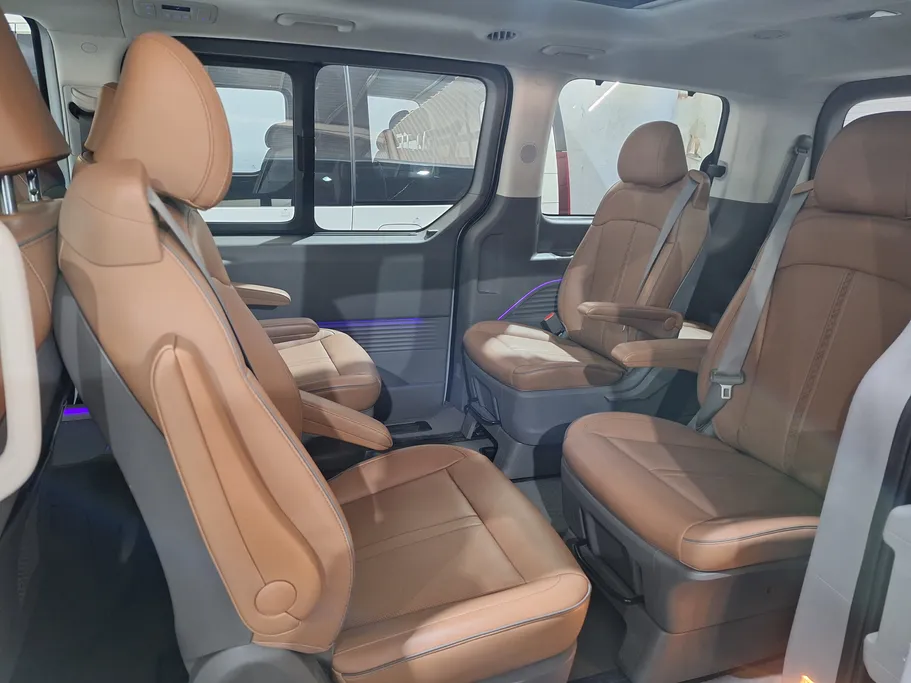 2023 Hyundai Staria Smart 9 ST 