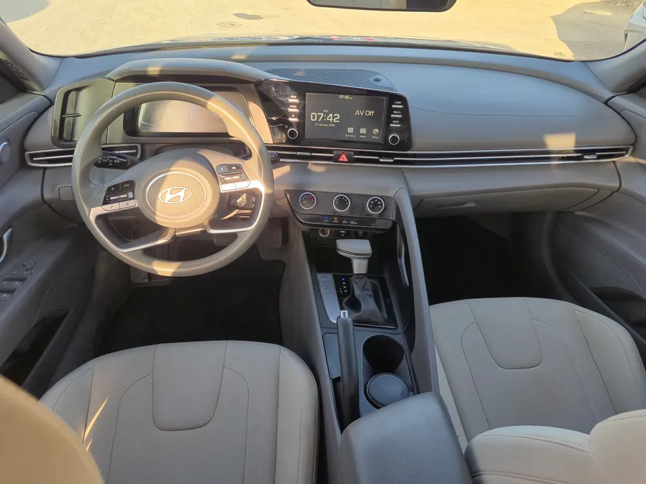 2024 Hyundai Elantra Fleet 