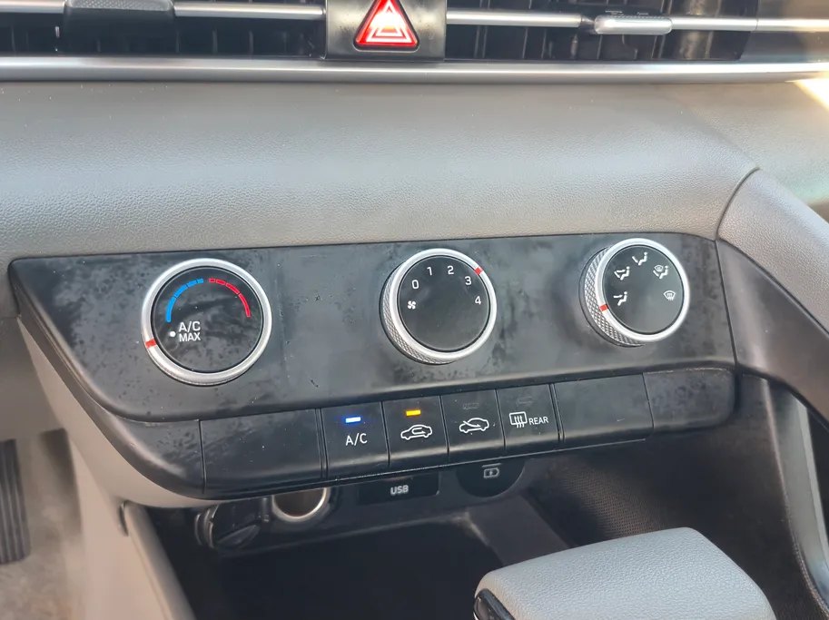 2024 Hyundai Elantra Fleet 