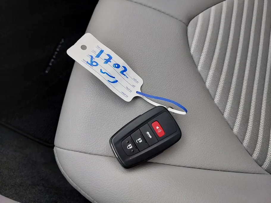 تويوتا كامري SE 2023 